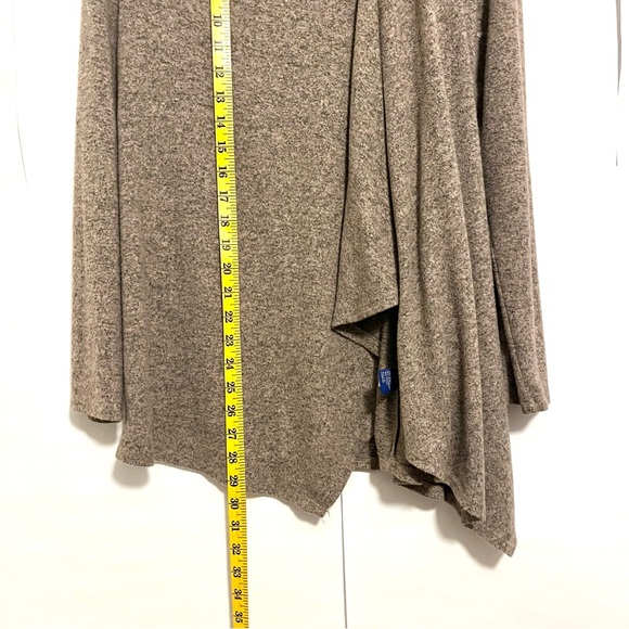 APT 9 Women’s Cardigan in Taupe - Picture 8 of 8